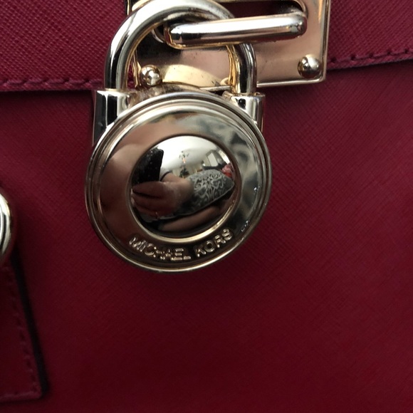 Michael Kors Satchel Purse - Picture 5 of 8